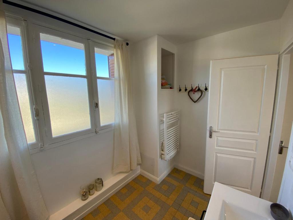 Moulin#1-yellow'appart - Futuroscope-jardin & Parking Apartment *